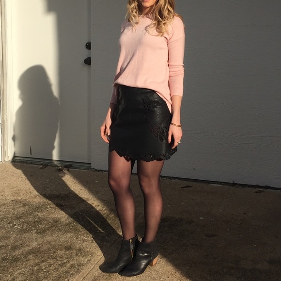 BCBG faux Leather black mini skirt - Picture 1 of 5